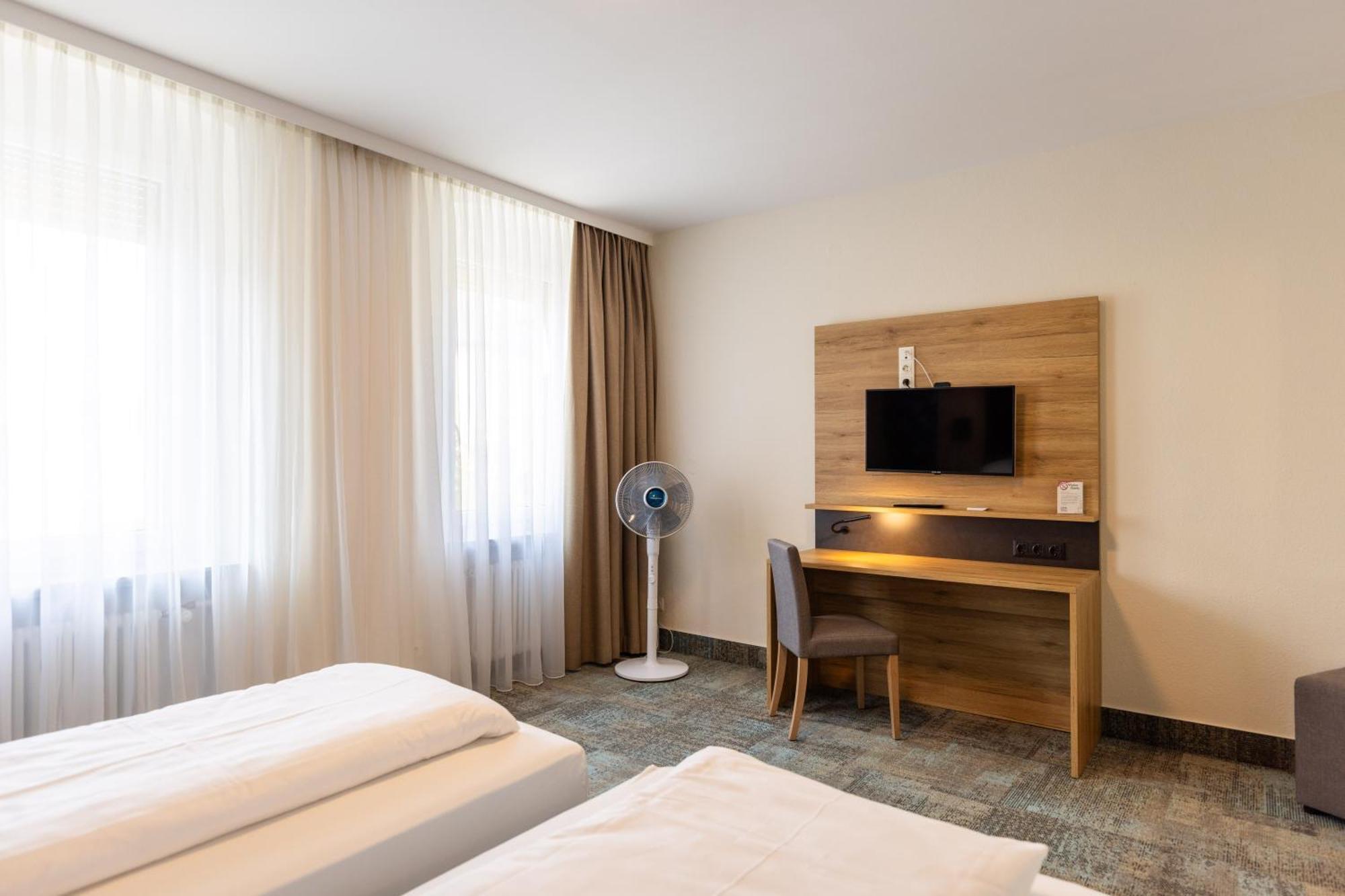 פולדה Hotel Lenz מראה חיצוני תמונה