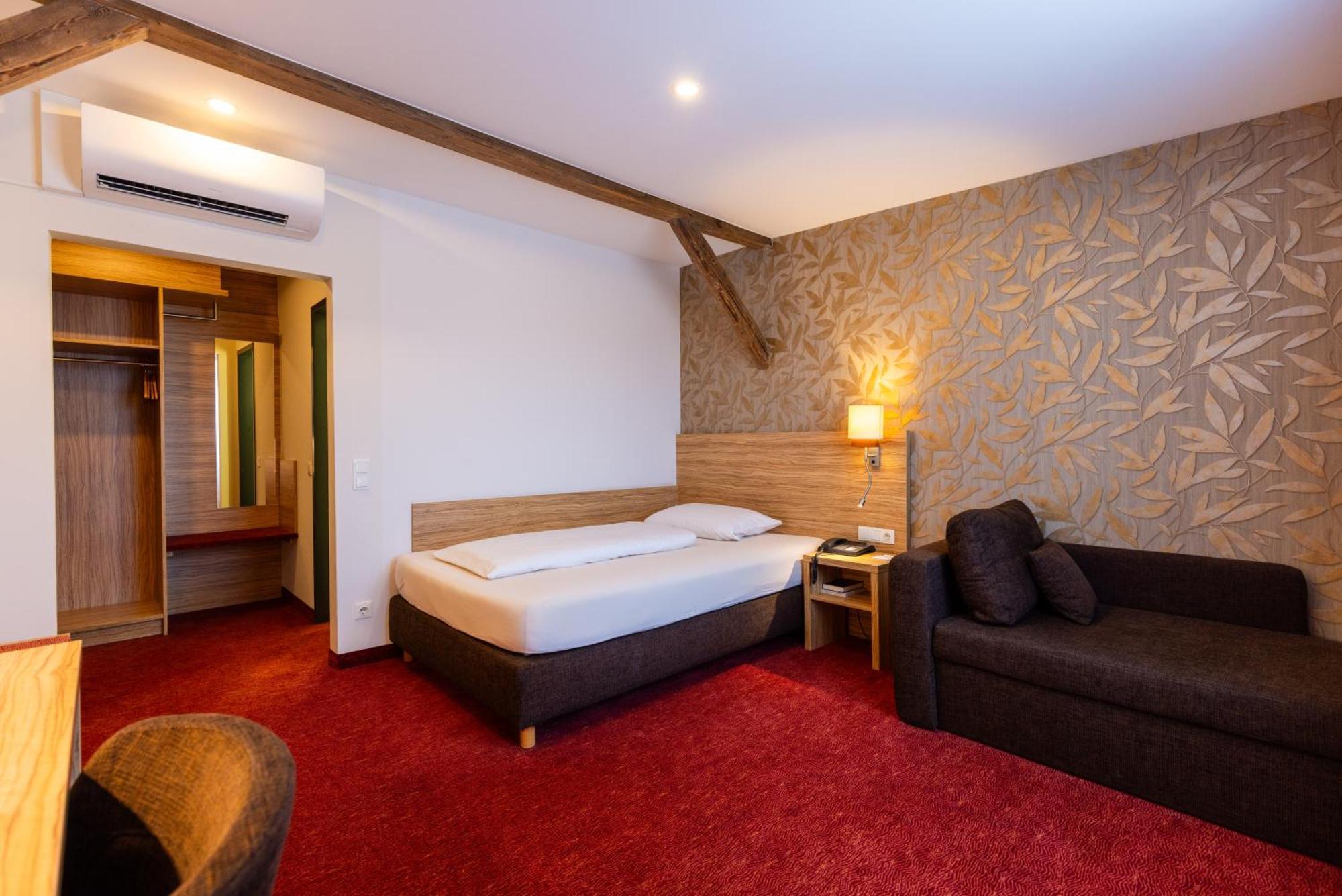 פולדה Hotel Lenz מראה חיצוני תמונה